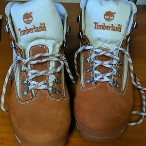 Timberland boot 13m orange/brown and white
